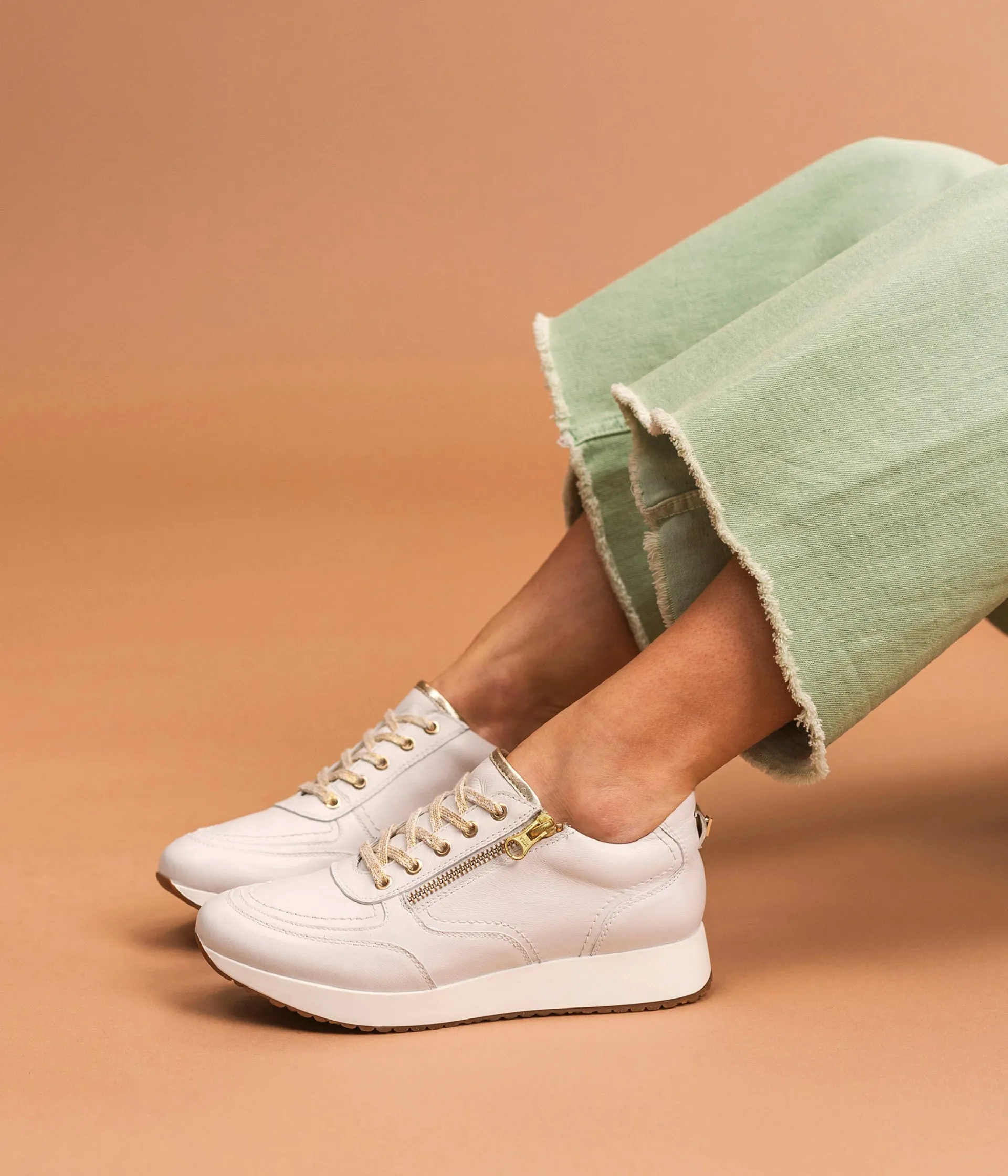 Discount BASKET LORETE Femme Baskets