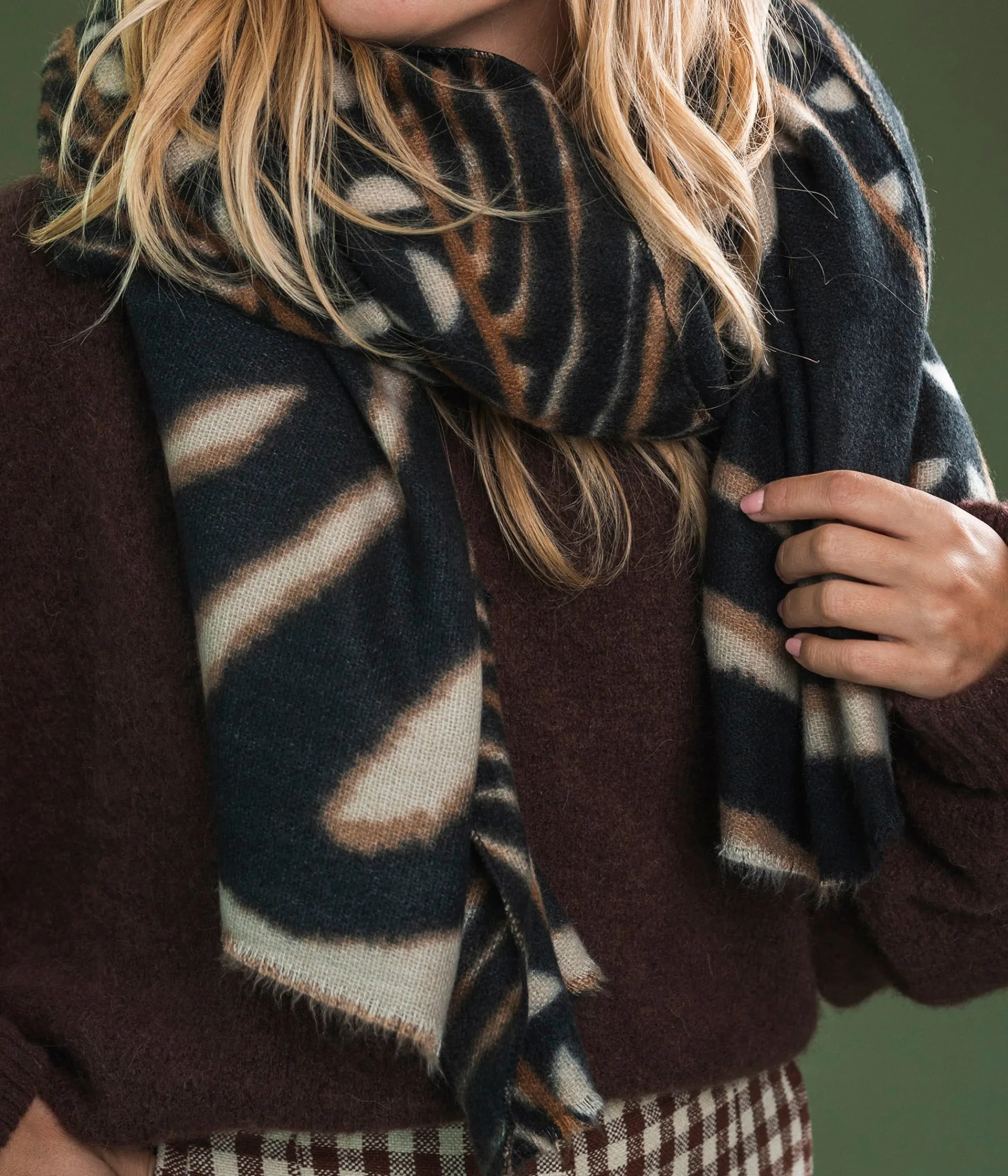 Discount ECHARPE TIPHAINE Femme Foulards & Écharpes