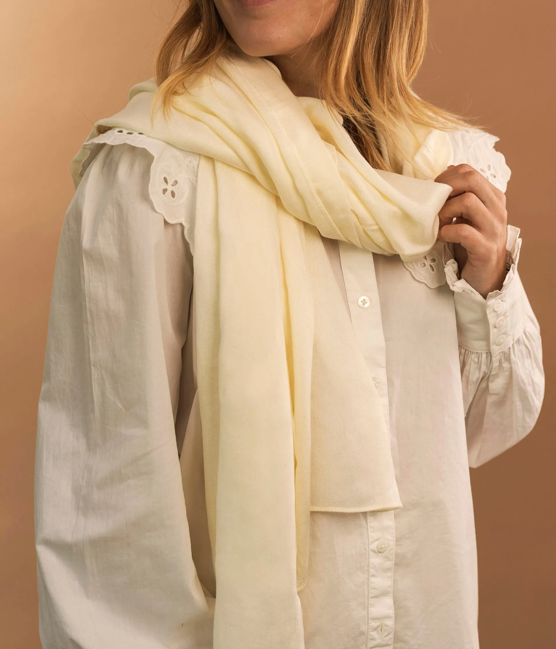 New FOULARD CHARMANT ECRU Femme Foulards & Écharpes